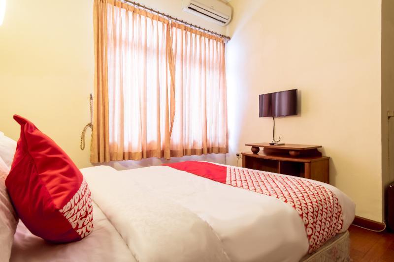 Oyo 1030 Hotel Bumi Asih Medan Exterior foto